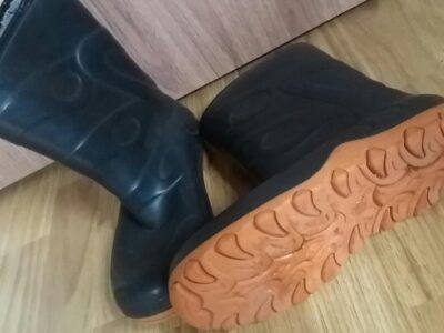 vendo botas para lluvia niños